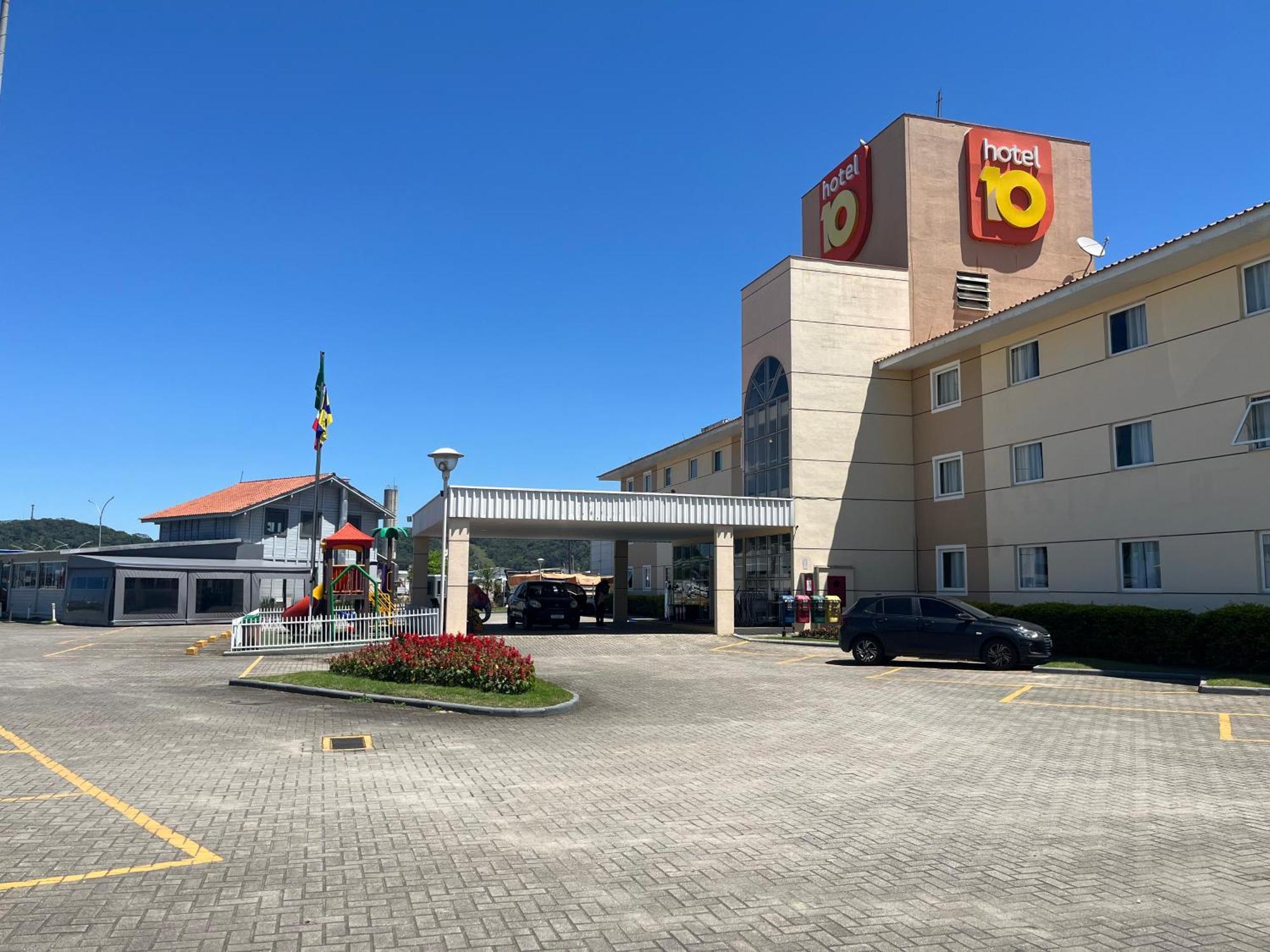 Hotel 10 Itajai/Navegantes Dış mekan fotoğraf