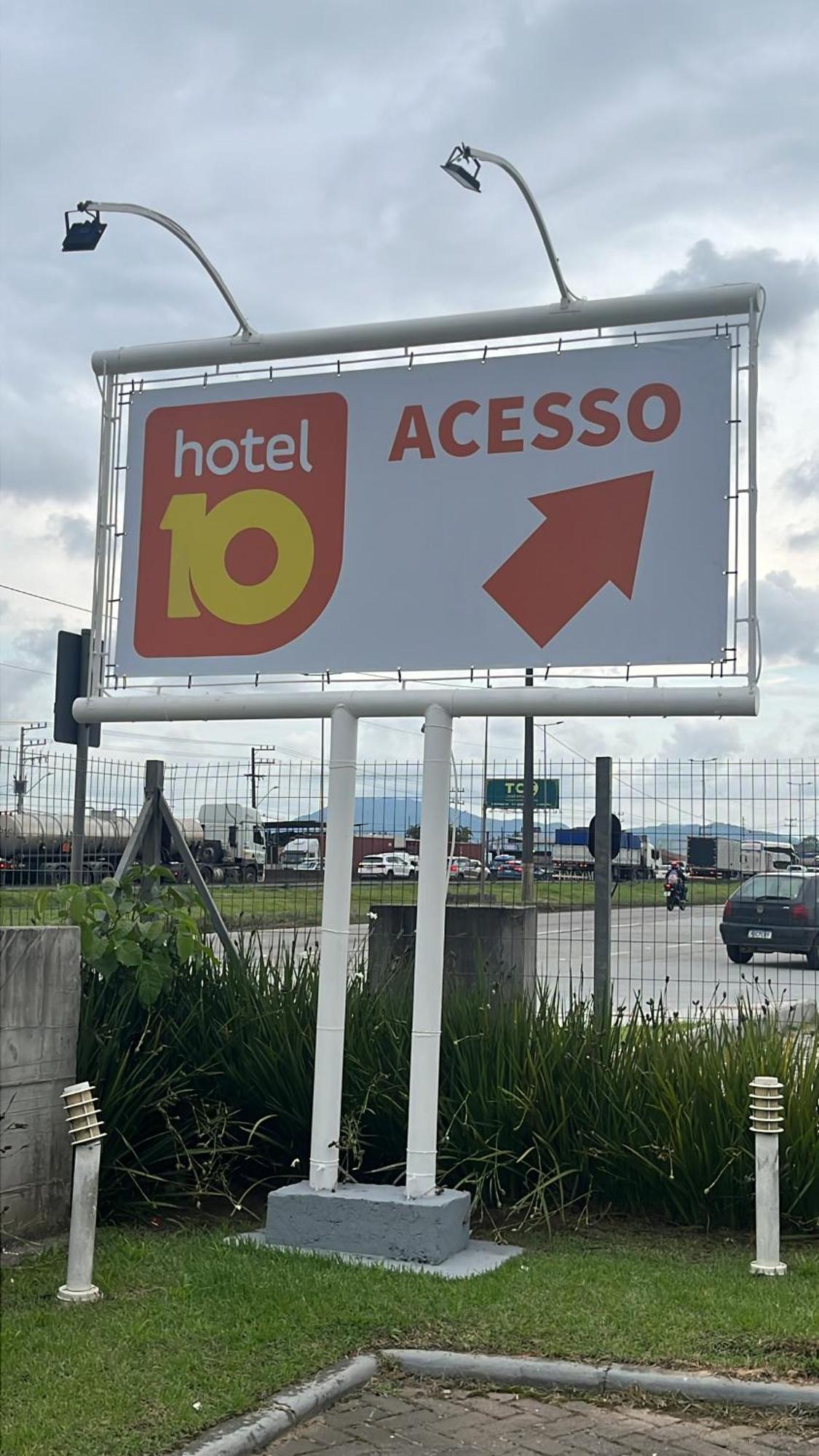 Hotel 10 Itajai/Navegantes Dış mekan fotoğraf